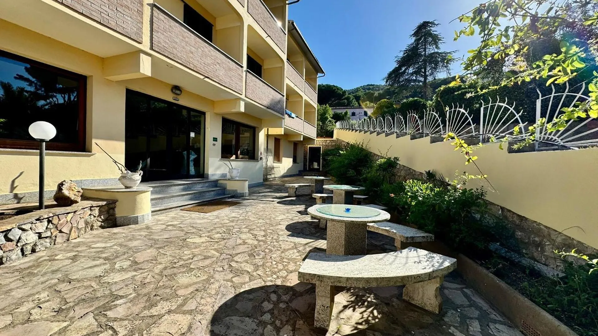 Hotel Fontalleccio Procchio