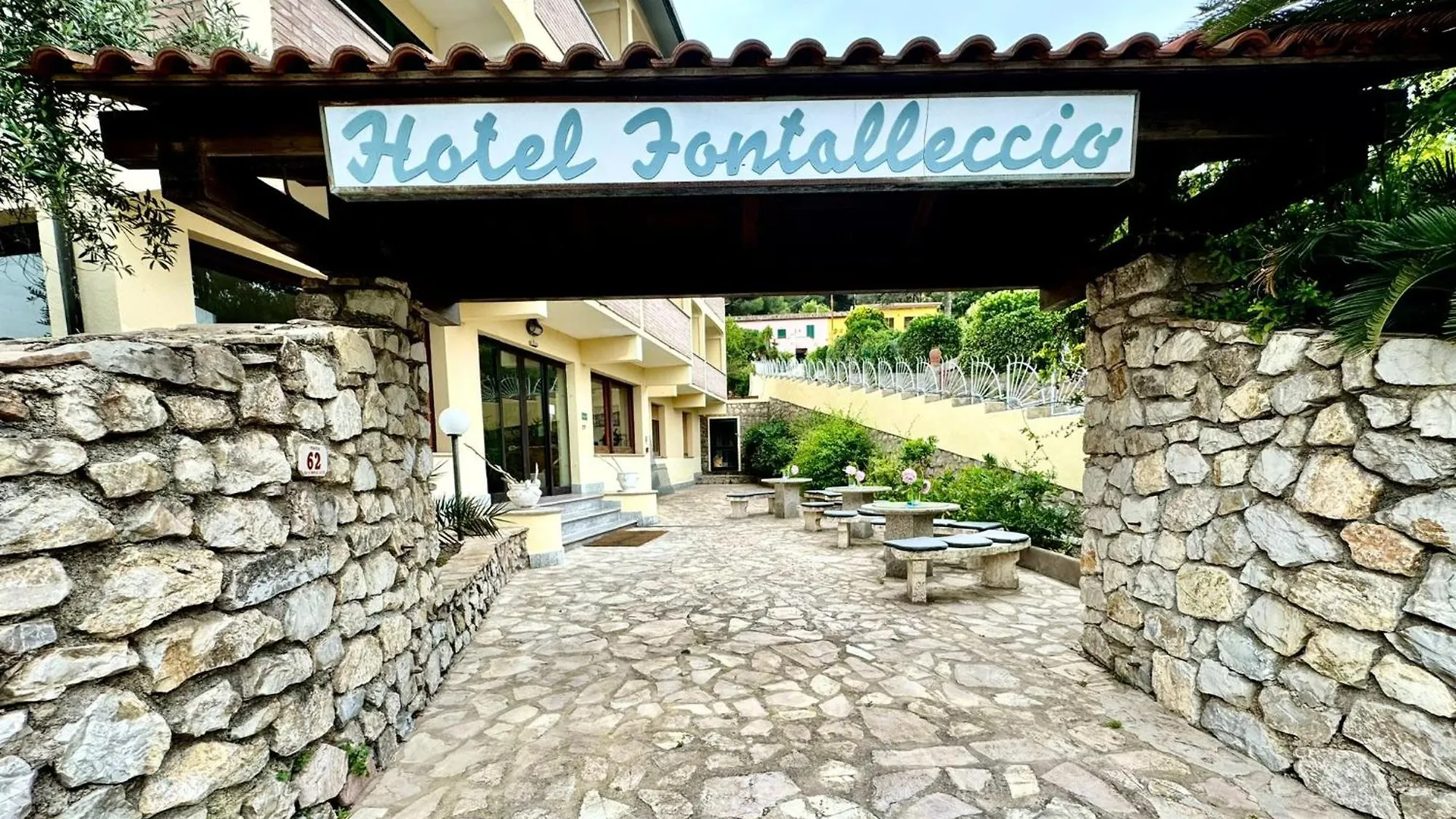 Hotel Fontalleccio Procchio  3*, Procchio (Isola d'Elba) Italia
